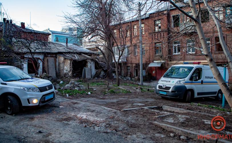 труп