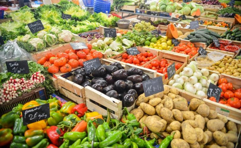 рынок и овощи