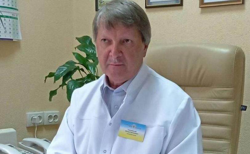 врач