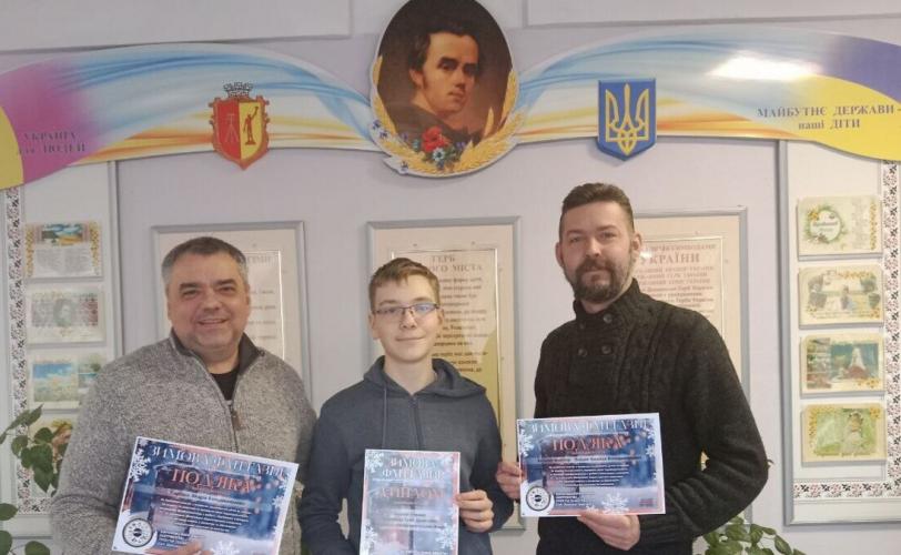 учні