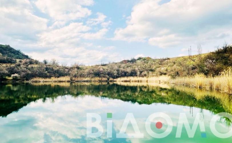 вода