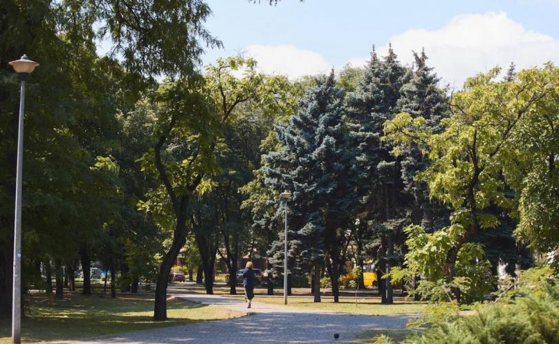 город
