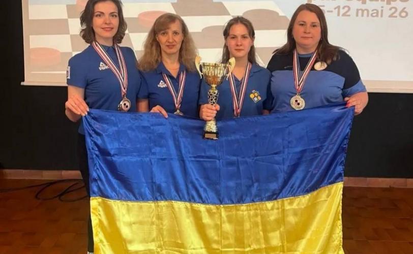 Олена Коротка