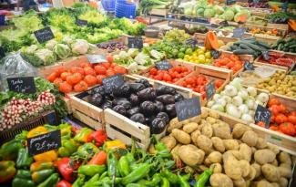рынок и овощи