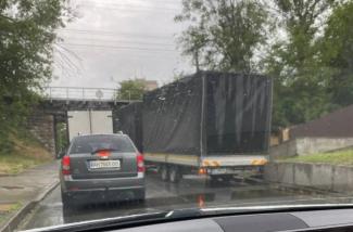 вантажівка