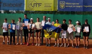 теніс