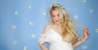  Аліна Гросу 